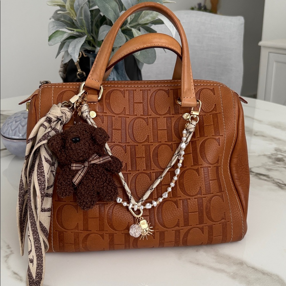 Brown Designer Carolina  Herrera Handbag - Picture 2 of 10